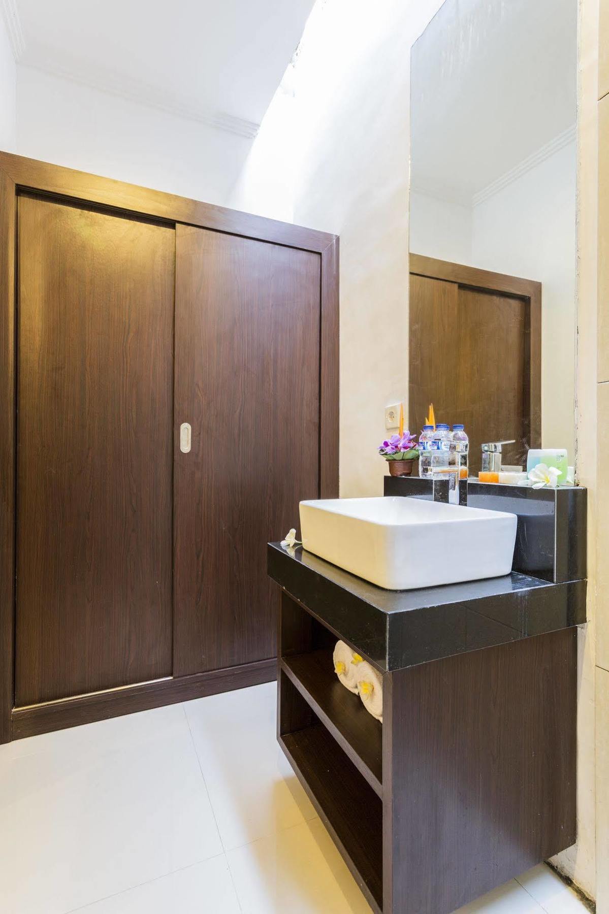 The Light Bali Villas Kerobokan  Exterior photo